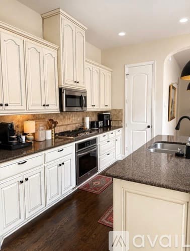Arlington House: 1203 Harris Hawk Way