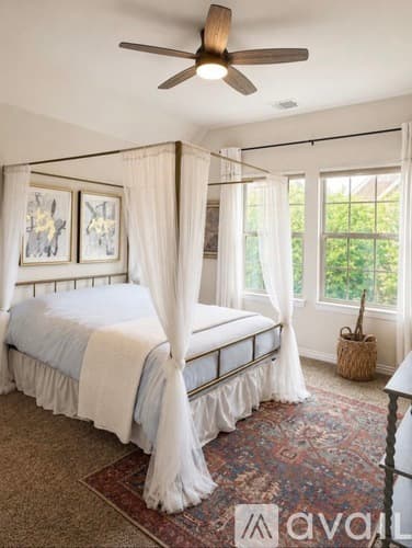 Arlington House: 1203 Harris Hawk Way