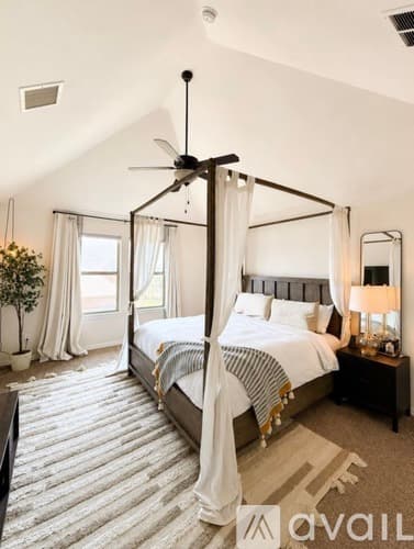 Arlington House: 1203 Harris Hawk Way
