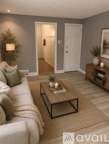 Woodbury Apartment: 76 South Woodland Avenue