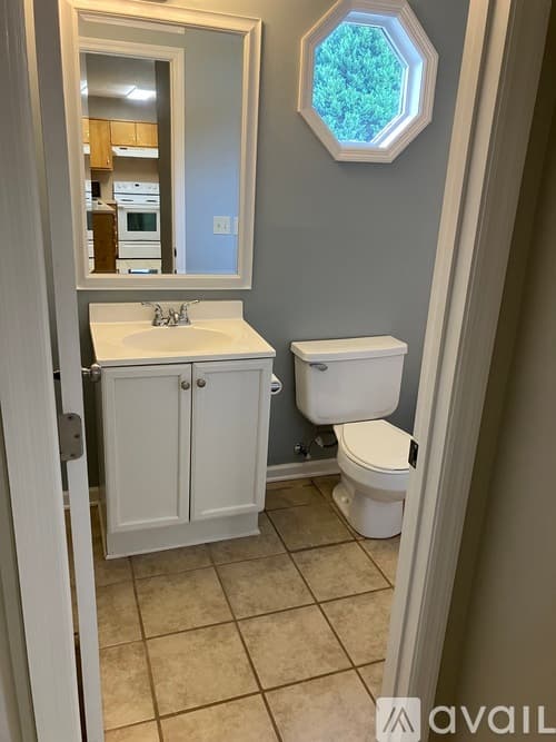 Columbus House: 3822 Sunrise Lane