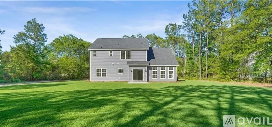 Midway House: 65 Plantation Road