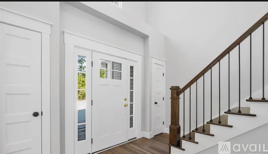 Midway House: 65 Plantation Road