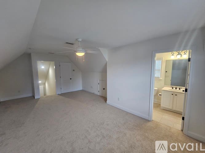 Greer House: 212 Medford Drive