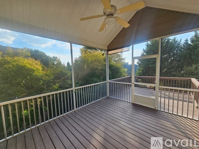 Greer House: 212 Medford Drive