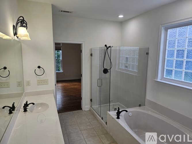 Greer House: 212 Medford Drive
