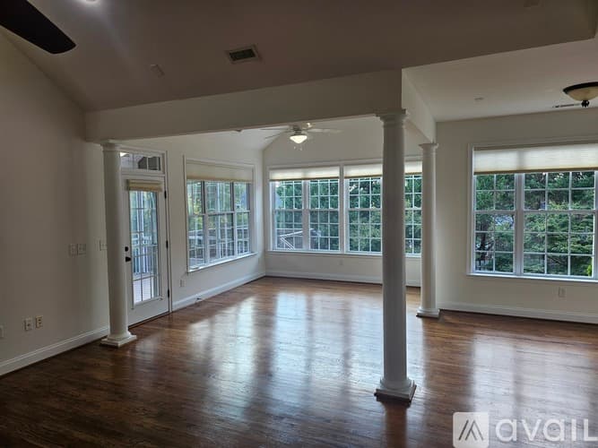 Greer House: 212 Medford Drive