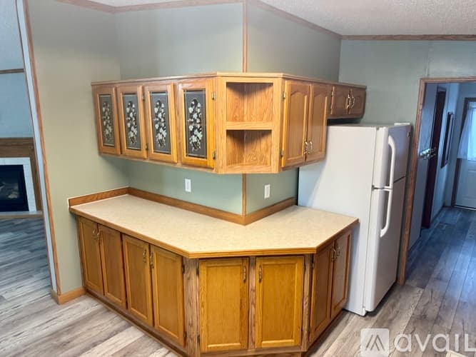 Litchfield House: 57975 226th St