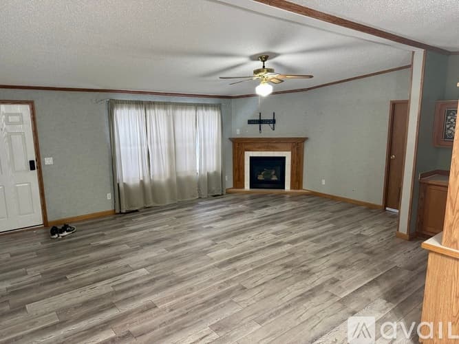 Litchfield House: 57975 226th St