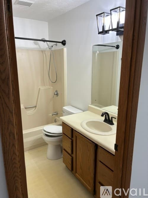 Butler Apartment: 101 Ableview Dr