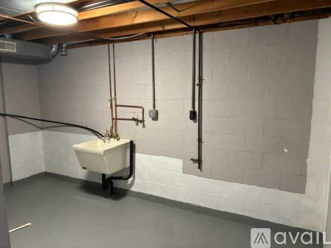 Butler Apartment: 101 Ableview Dr