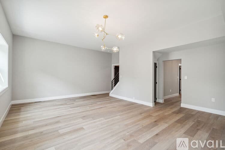 Philadelphia House: 163 East Street
