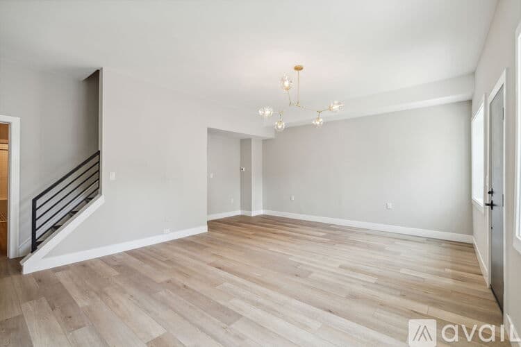Philadelphia House: 163 East Street