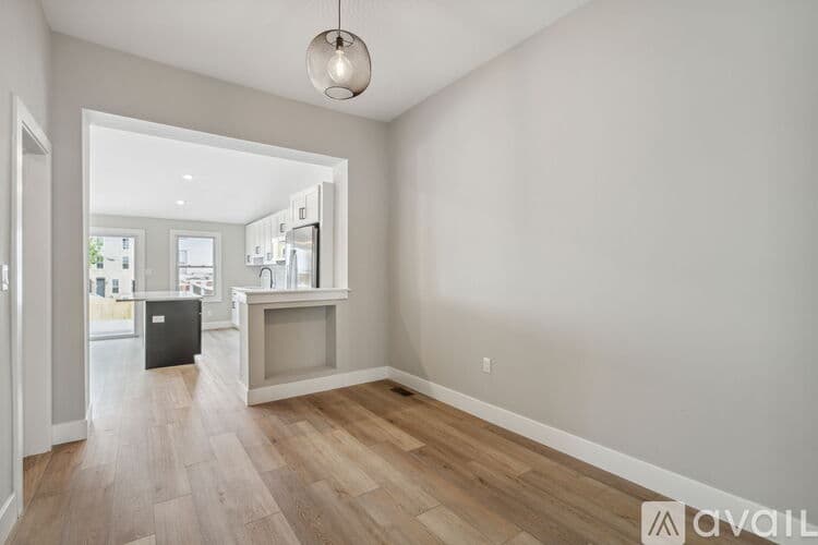 Philadelphia House: 163 East Street
