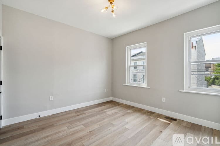 Philadelphia House: 163 East Street