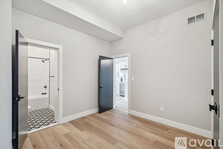 Philadelphia House: 163 East Street