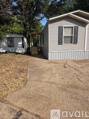 Dallas House: 11435 Kleberg Road 241