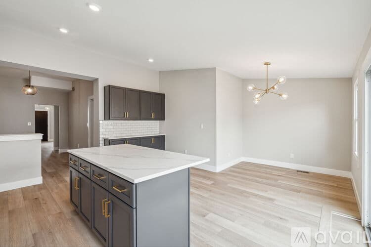 Philadelphia House: 163 East Street