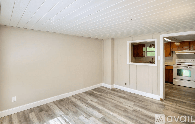 Jacksonville House: 9924 Sunset Dr