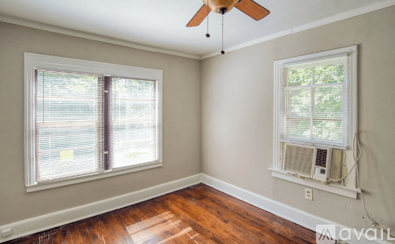 Jacksonville House: 9924 Sunset Dr