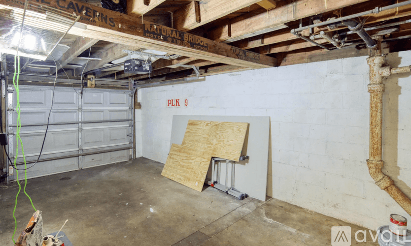 Jacksonville House: 9924 Sunset Dr
