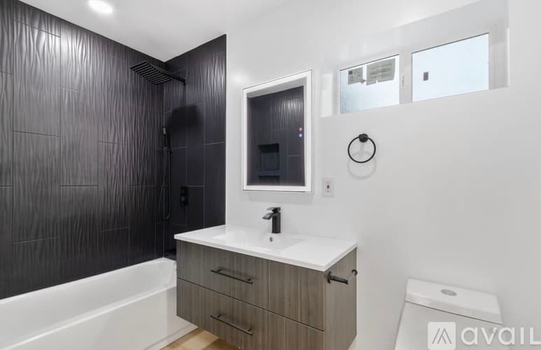 Los Angeles House: 6170 Melvin Avenue