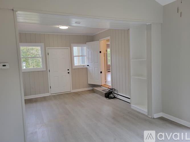 Madison House: 75 Fairview Drive