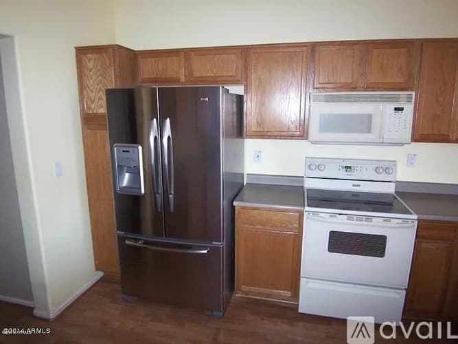 Phoenix Townhome: 1024 East Frye Road