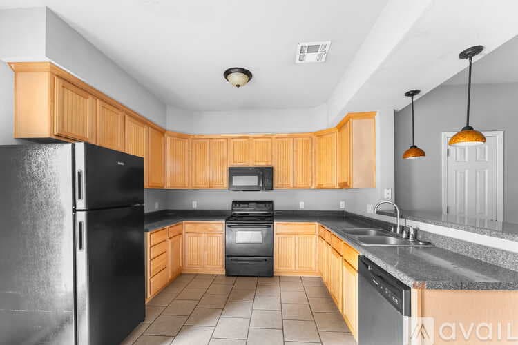 Siloam Springs Townhome: 2004 Azlin Pl