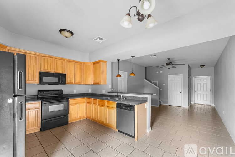 Siloam Springs Townhome: 2004 Azlin Pl