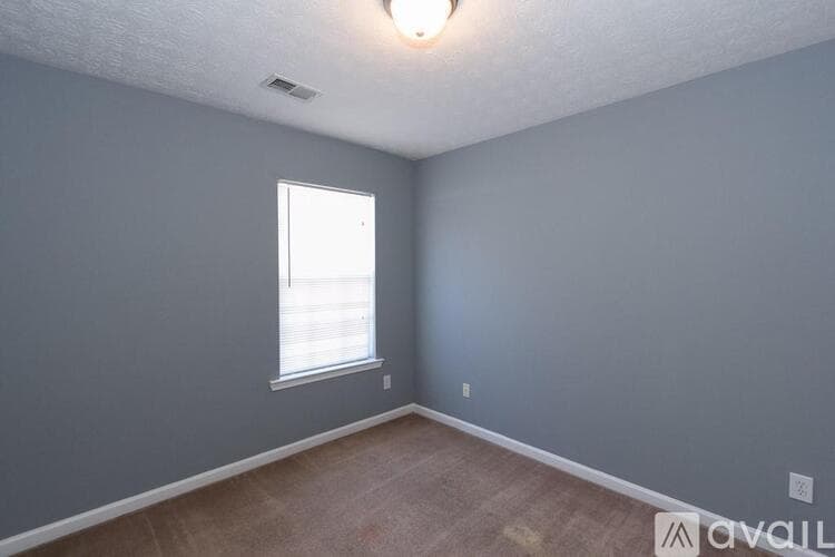Jackson Apartment: 115 Blake Ave
