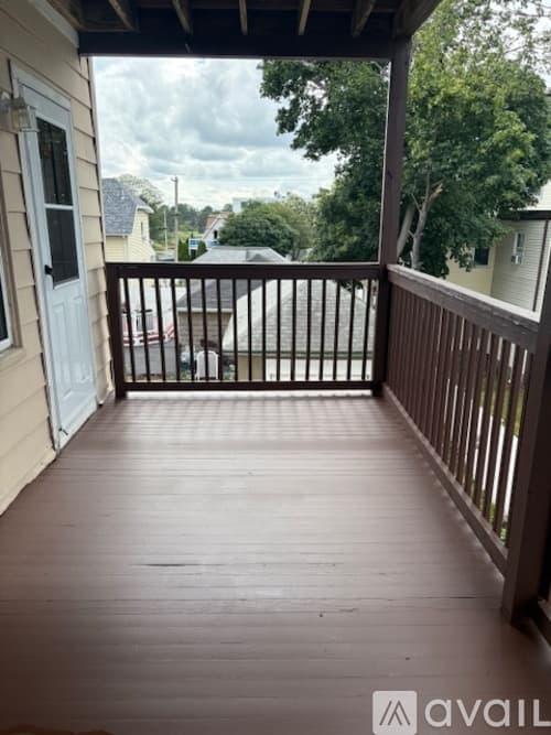 Winthrop Apartment: 20 Coral Avenue