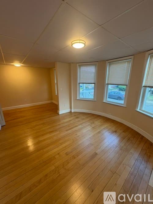 Winthrop Apartment: 20 Coral Avenue