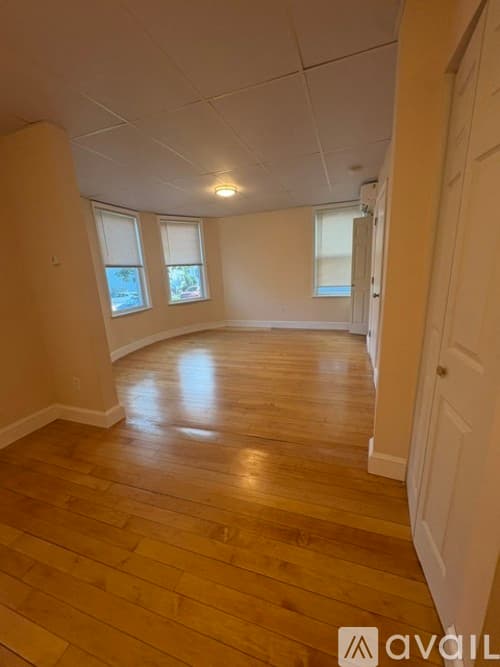 Winthrop Apartment: 20 Coral Avenue