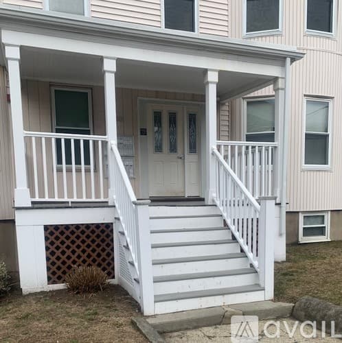 Winthrop Apartment: 20 Coral Avenue