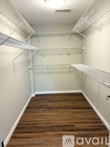 Cincinnati Apartment: 732 Ohio Pike