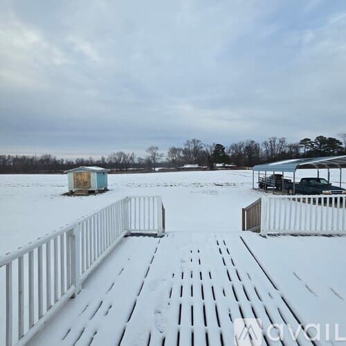 Seven Springs House: 5654 Davis Hardy Road