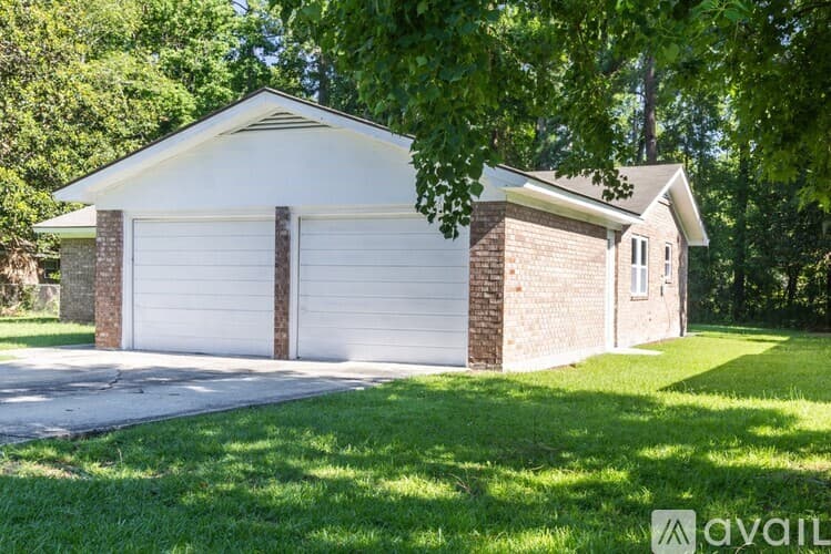 Hinesville House: 504 Heritage Dr