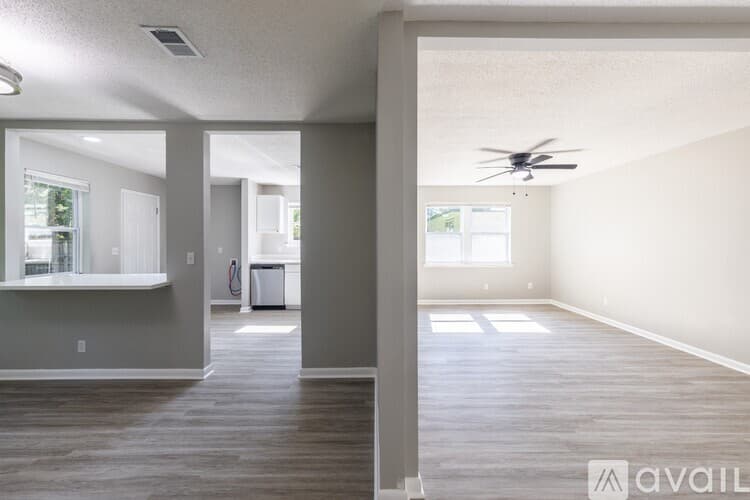 Hinesville House: 504 Heritage Dr