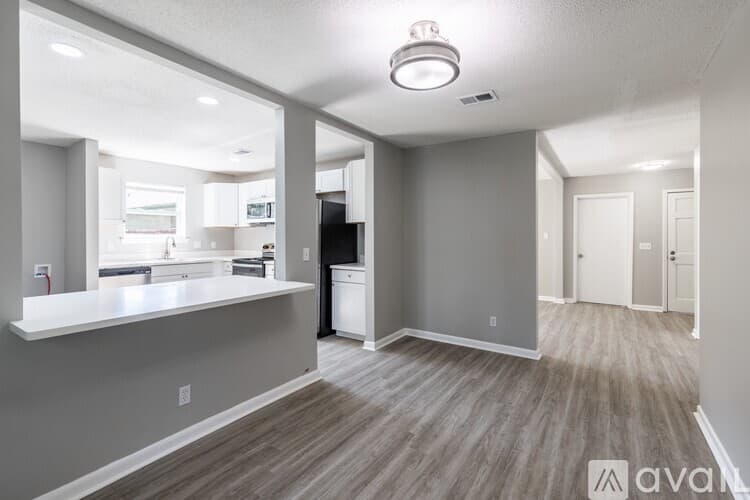 Hinesville House: 504 Heritage Dr