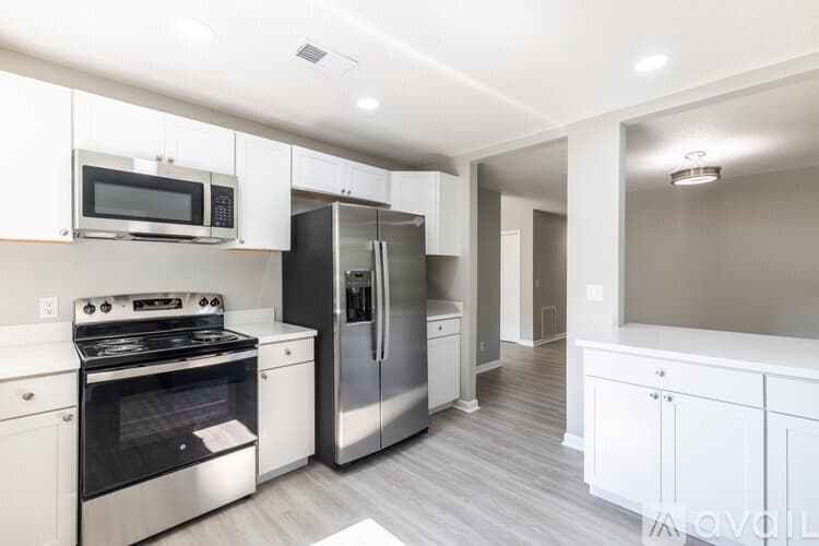 Hinesville House: 504 Heritage Dr