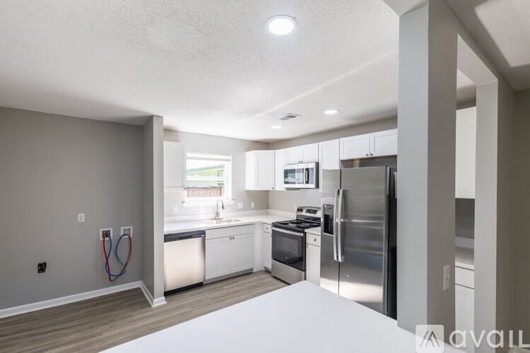 Hinesville House: 504 Heritage Dr