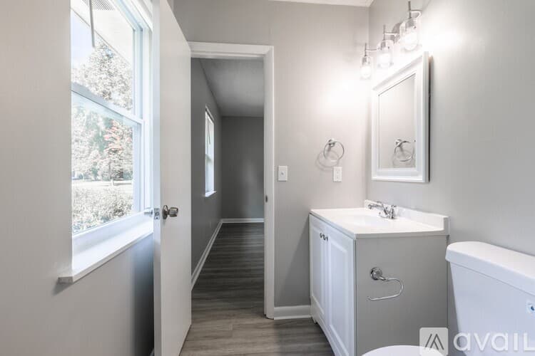 Hinesville House: 504 Heritage Dr