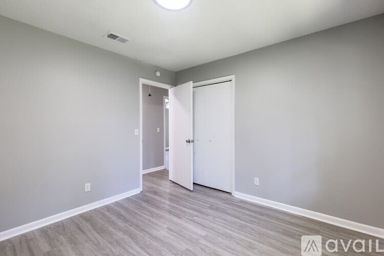 Hinesville House: 504 Heritage Dr