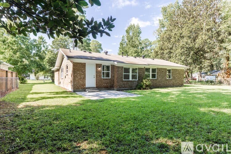 Hinesville House: 504 Heritage Dr