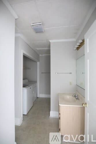 Greenville Apartment: 507 Evans St