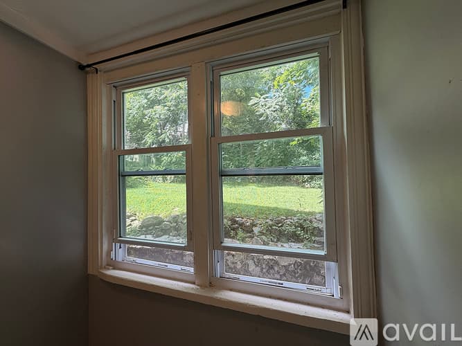 Worcester Apartment: 20 Creston Street