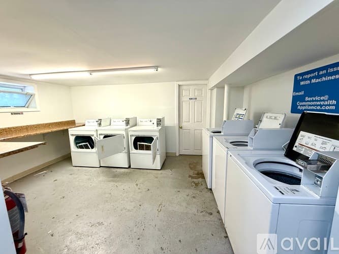 Somerville Apartment: 10 Craigie St