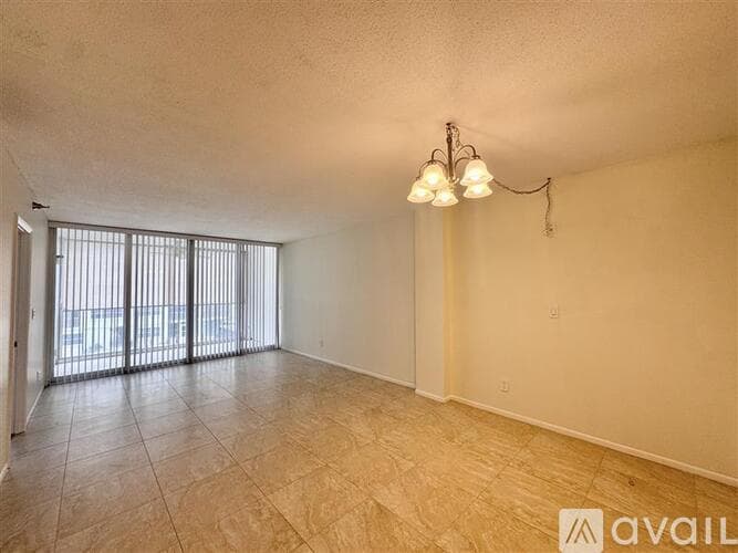 Venice Condo: 244 St Augustine Ave