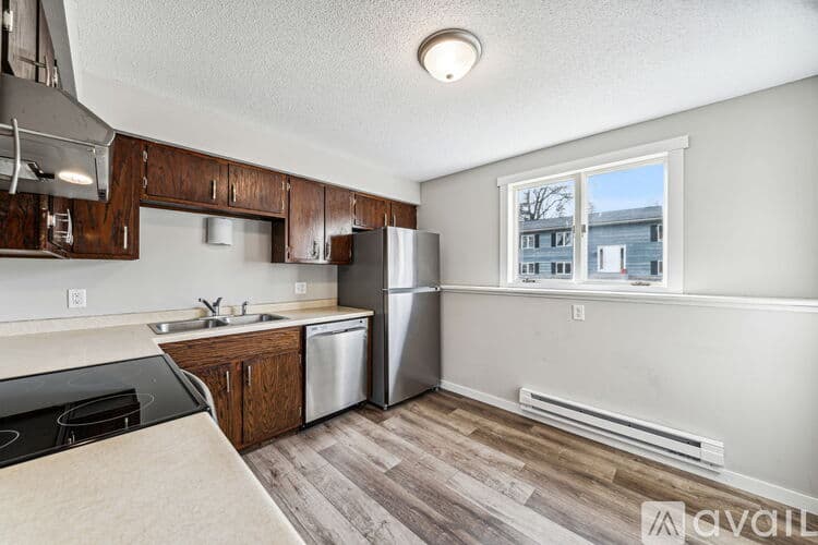 River Falls Apartment: 128 Emory Dr